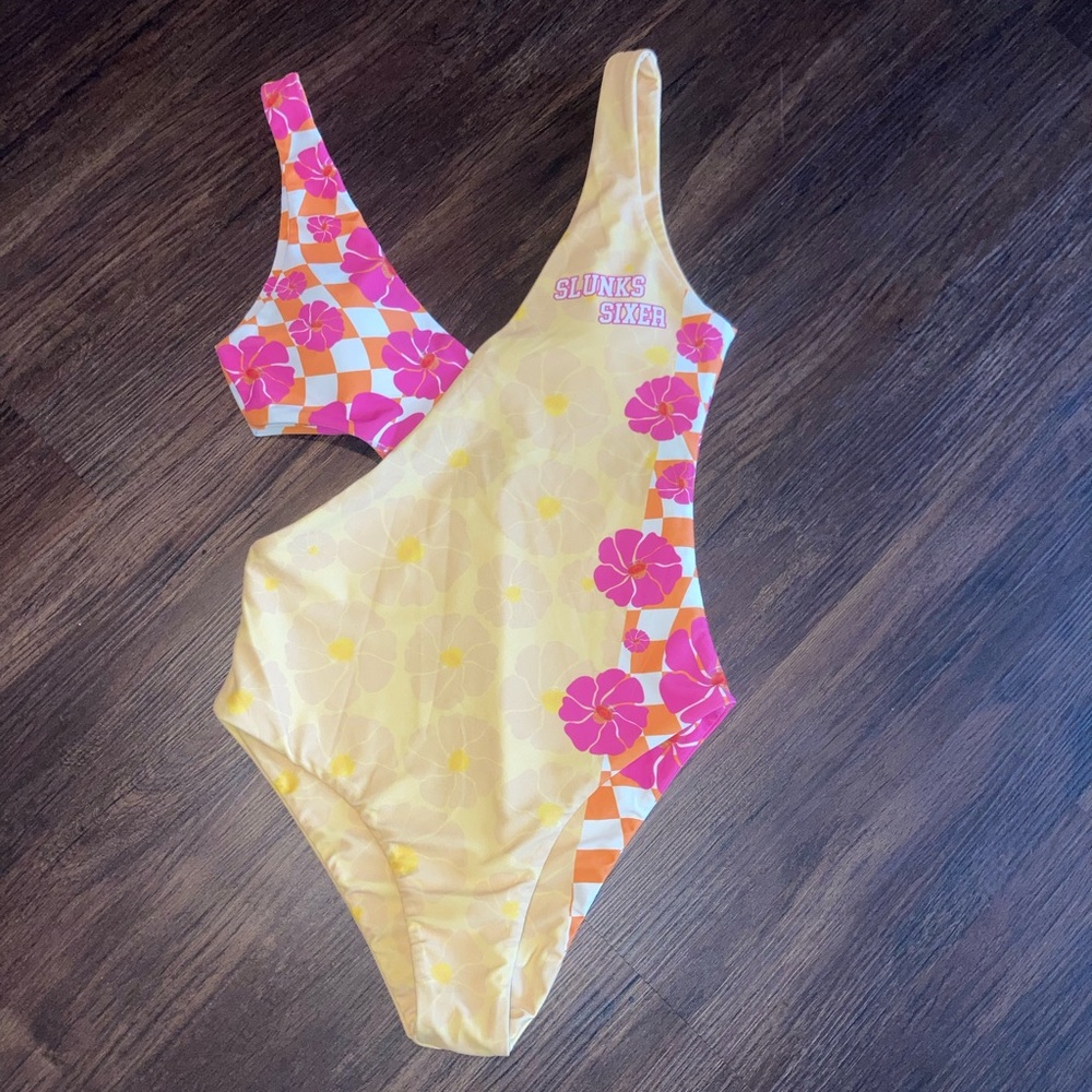 Slunks women’s pink and yellow One-Piece Swimsuit size xs